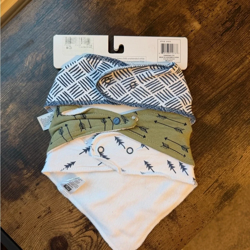 Hudson Baby Navy and Olive Bandana Bibs